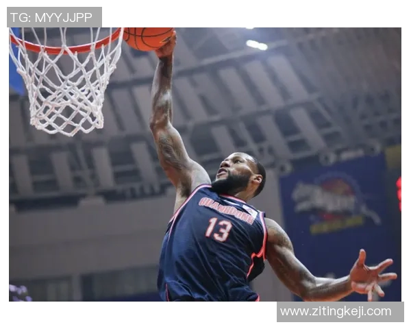 摩斯高伦与洛克伦的对决分析及赛季表现对比探讨